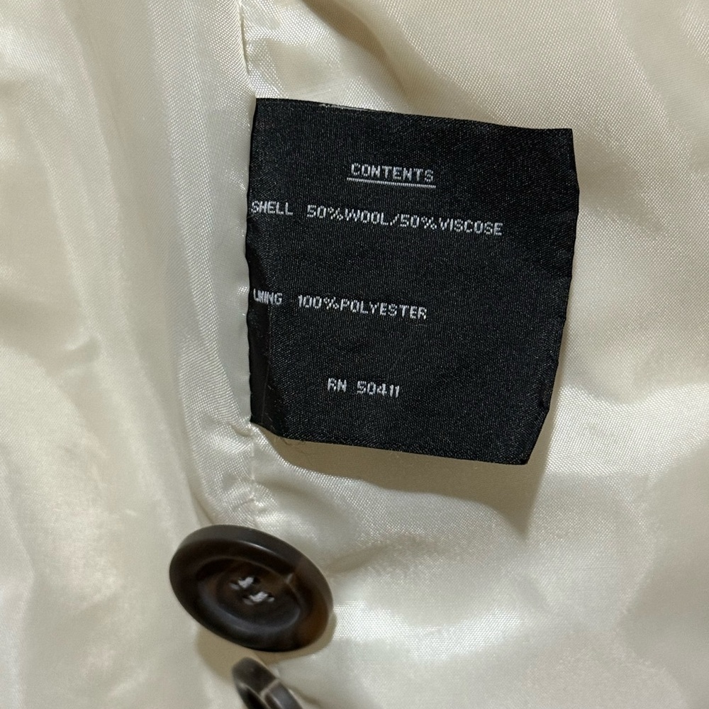 Donatella Cream Coat Size L - Small Snag - Picture 7 of 12